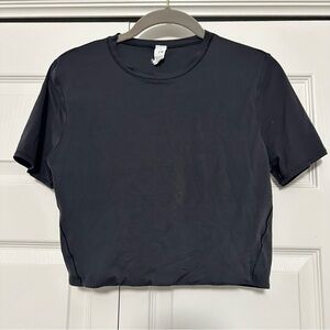 Lululemon Wundermost Ultra-Soft Nulu Crewneck Cropped T-shirt Size Large VGUC